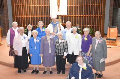 images Bishop and Jubilee nuns - Jubilarians celebrated