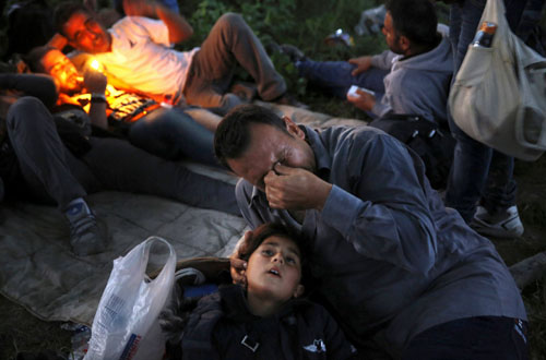 Faith leaders, senators say U.S. must not ‘pause’ refugee resettlement