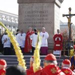 20170409T0758 33 CNS POPE PALM SUNDAY e1491829156155 1 150x150 - On Palm Sunday during pandemic, faithful urged to 'lift the veil by letting the love of the cross be seen in us'