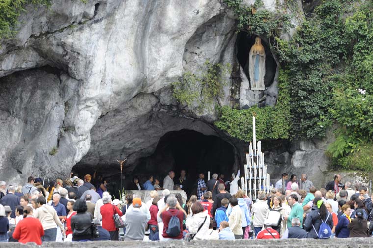 Make a ‘virtual pilgrimage’ to Lourdes