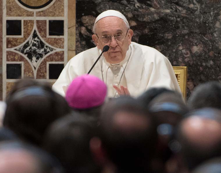 Door to door: Pope reaffirms missionaries’ mandate to knock on hearts