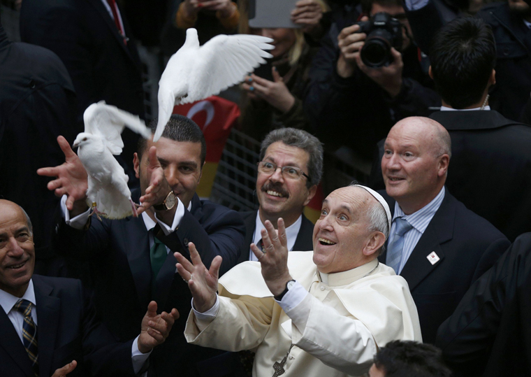 Pope focuses on ‘good politics’ for 2019 World Peace Day message
