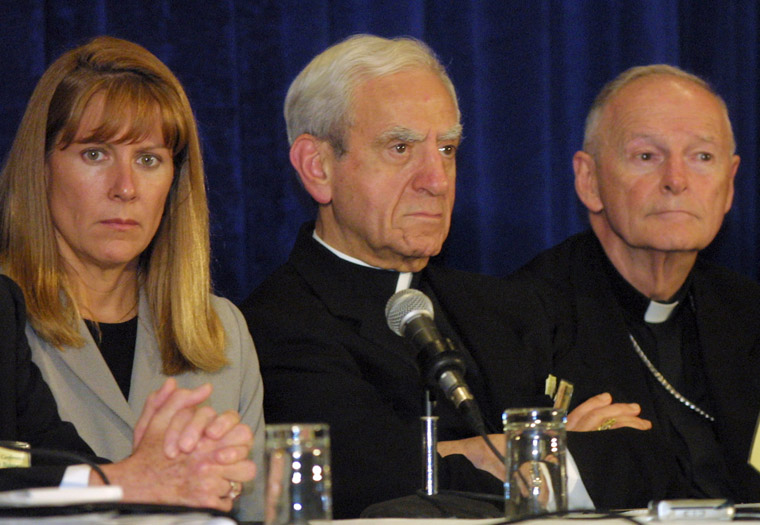 U.S. bishops’ meeting has echoes, and differences, from 2002 gathering