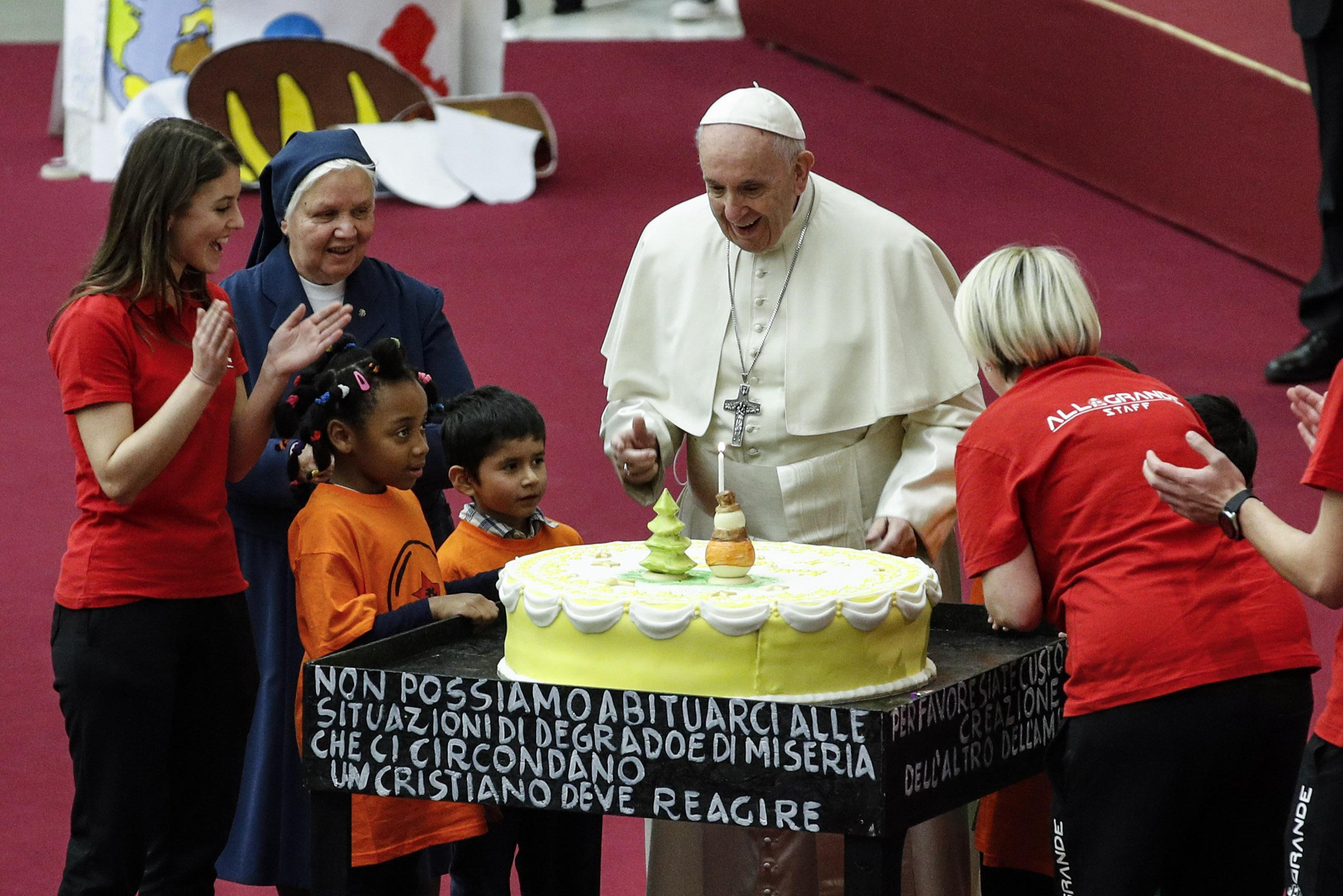 Pope celebrates his birthday with clients of Vatican pediatric clinic