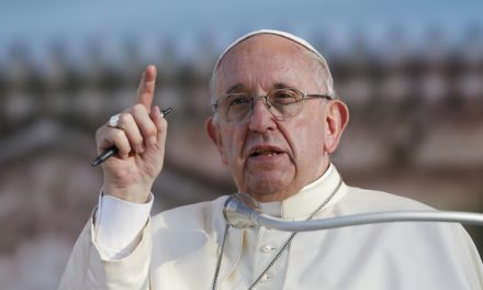 U.S. Catholic media must inspire unity amid division, pope says