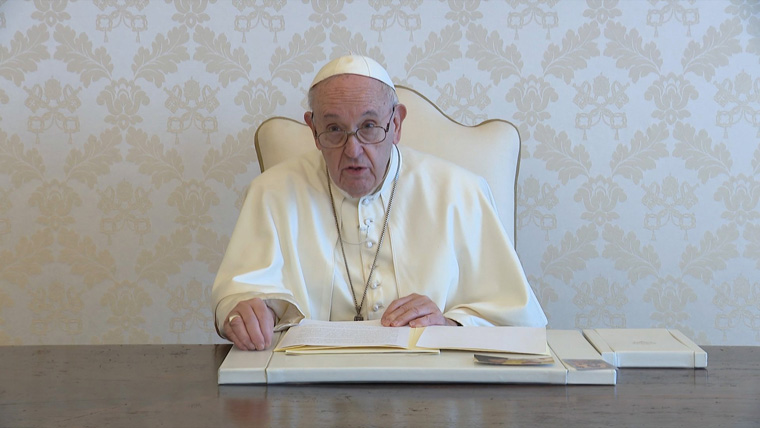 In interview, pope condemns abortion, says he’s not resigning