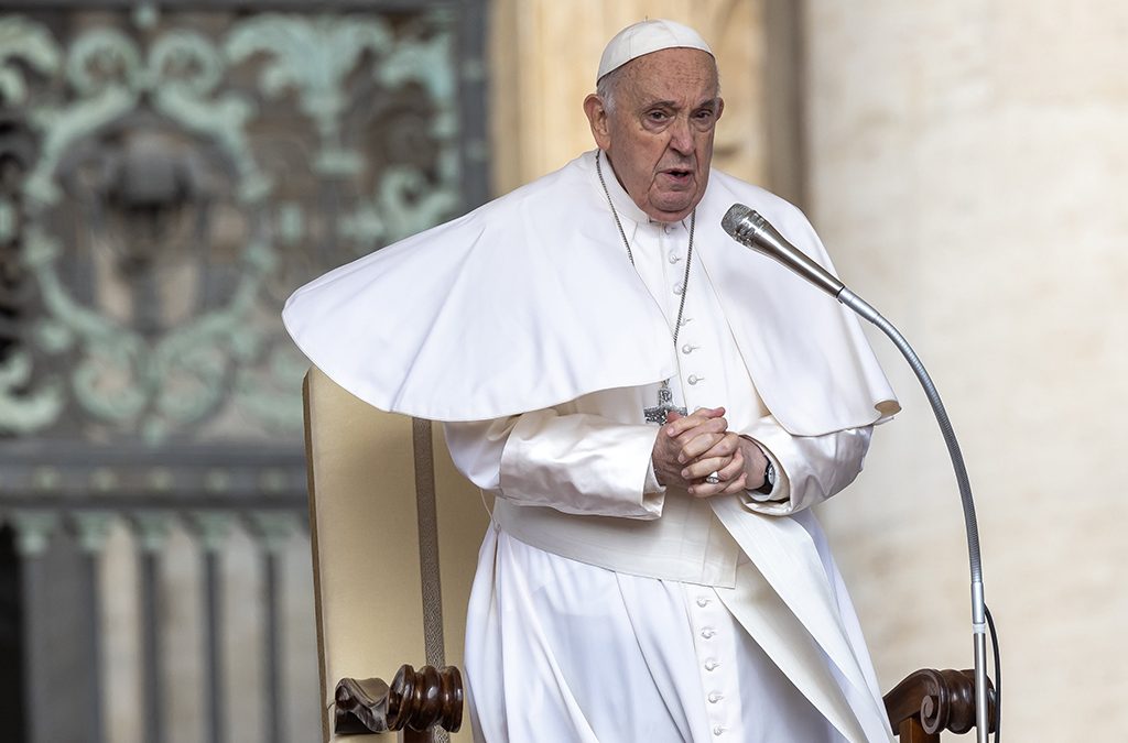 Take evil seriously, pope says at general audience