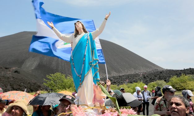 Human rights advocate: Dictatorship profanes Nicaraguan churches