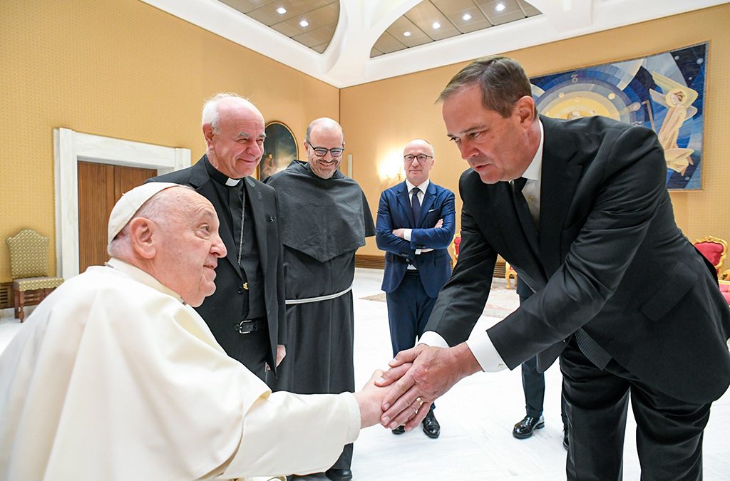 Pope meets head of Cisco as AI ethics pact continues to grow